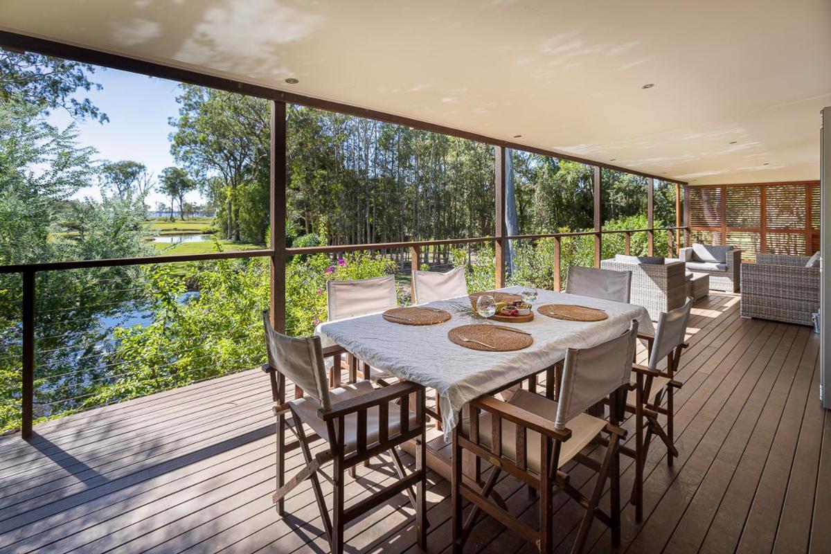 Lake Weyba Cottages Noosa เพเรเจียนบีช ภายนอก รูปภาพ